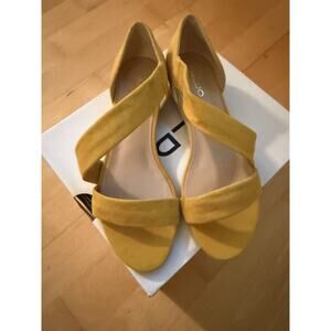 NWB Aldo Moewen Wedge Espadrilles Ladies Sandals Yellow Suede Size 6.5